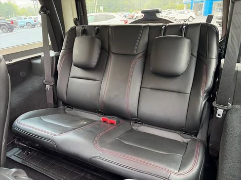Used 2019 Jeep Wrangler Rubicon AWD/4WD image 25