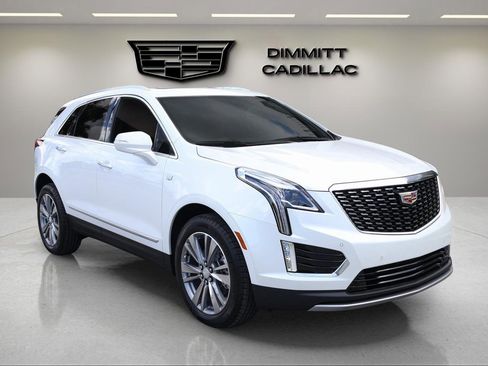 New 2025 Cadillac XT5 Premium Luxury w/ LPO, Floor Liner Package image 7