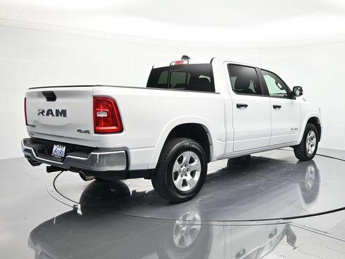 Used 2025 RAM 1500 Big Horn AWD/4WD image 5