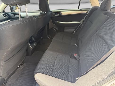 Used 2019 Subaru Outback 2.5i Premium AWD/4WD image 12