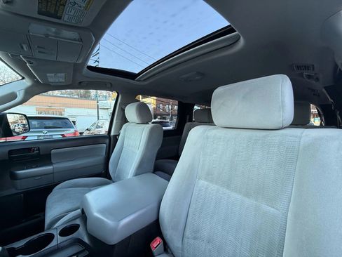 Used 2015 Toyota Sequoia SR5 image 23