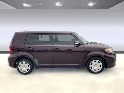 Used 2012 Scion xB image 7