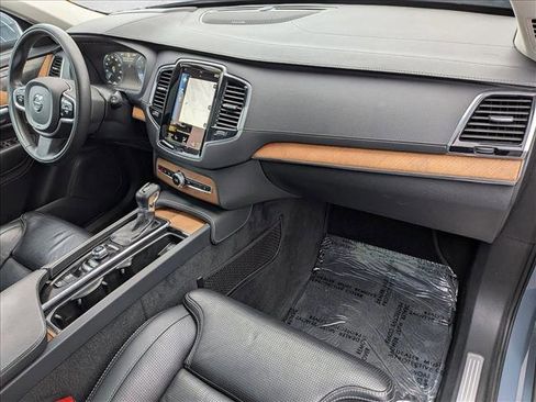 Used 2020 Volvo XC90 T6 Inscription w/ Protection Package Premier image 23