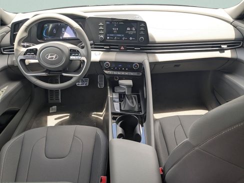 New 2026 Hyundai Elantra SEL Sport Premium FWD image 15