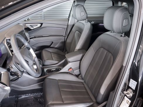 Certified 2024 Audi Q4 e-tron Premium Plus image 5