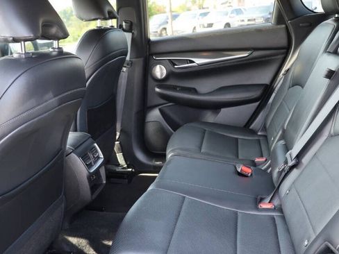 Used 2023 INFINITI QX55 Essential AWD/4WD image 17