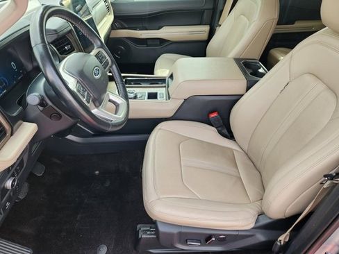 Certified 2022 Ford Expedition Limited image 12