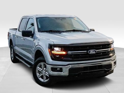 Used 2025 Ford F150 XLT w/ Equipment Group 301A Standard AWD/4WD image 2
