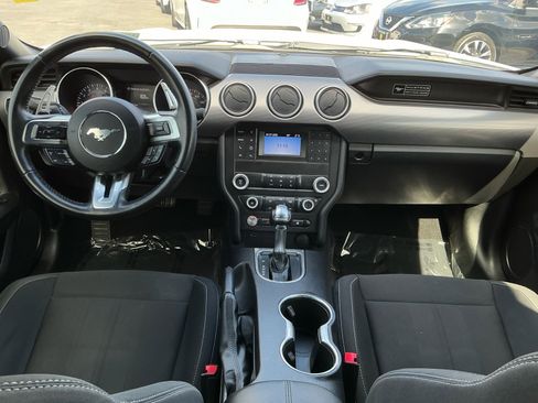 Used 2020 Ford Mustang GT RWD image 15