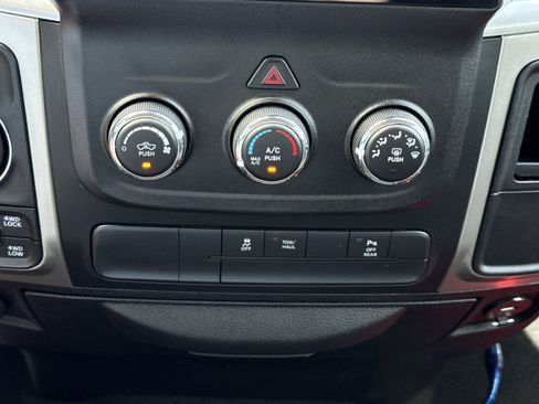 Used 2020 RAM 1500 Warlock AWD/4WD image 24