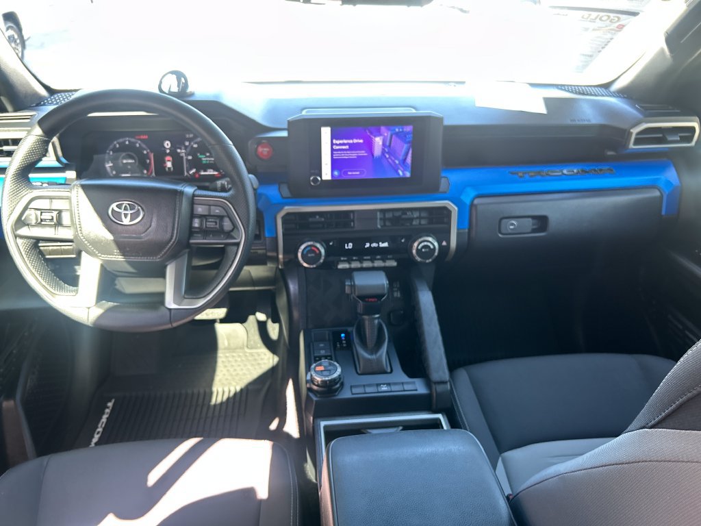 Certified 2025 Toyota Tacoma TRD Off-Road AWD/4WD image 13