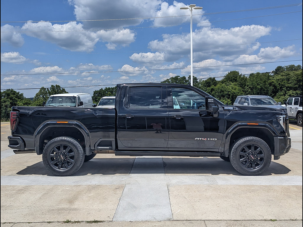 Certified 2024 GMC Sierra 2500 AT4 w/ AT4 Premium Plus Package AWD/4WD image 6