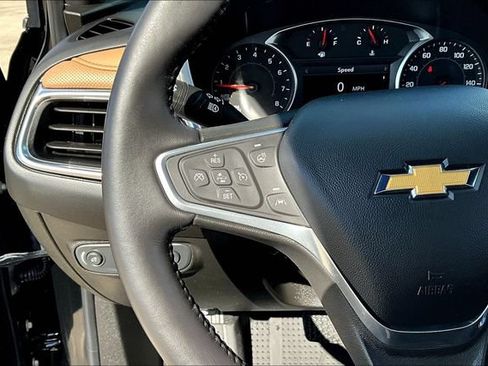 Used 2022 Chevrolet Equinox Premier AWD/4WD image 11
