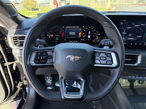 Used 2025 Ford Mustang GT Premium image 12