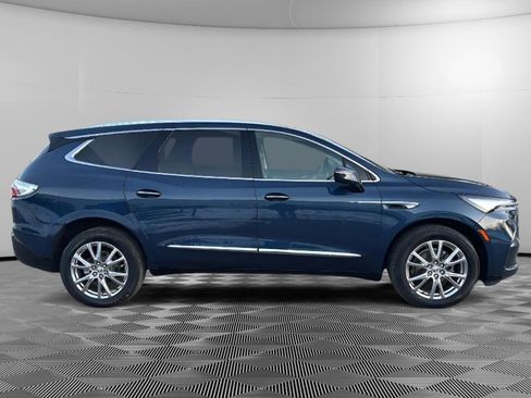 Used 2023 Buick Enclave Essence w/ Experience Buick Package image 6