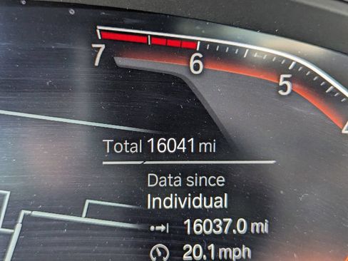 Used 2025 BMW X4 xDrive30i AWD/4WD image 34
