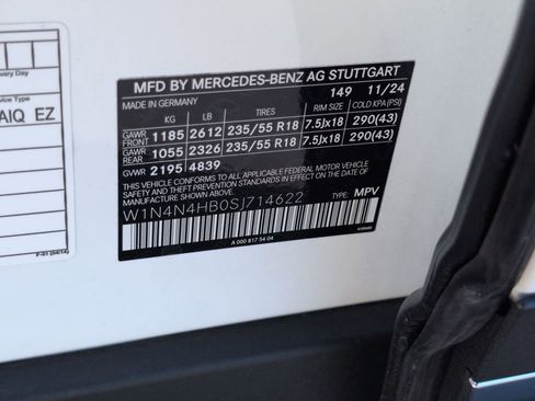 Used 2025 Mercedes-Benz GLA 250 4MATIC image 36