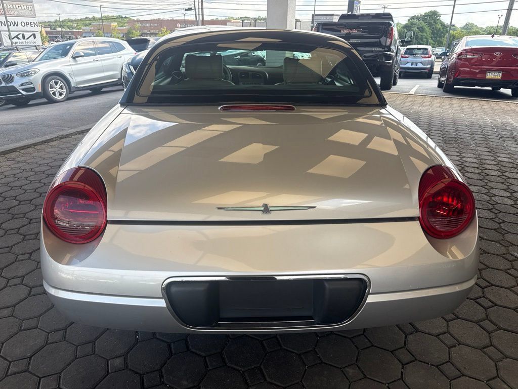 Used 2004 Ford Thunderbird RWD image 7