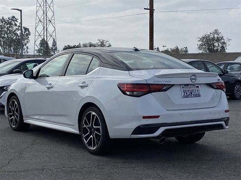 Certified 2025 Nissan Sentra SR image 4