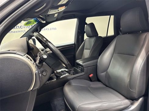 Used 2021 Lexus GX 460 Premium w/ Premium Package image 6