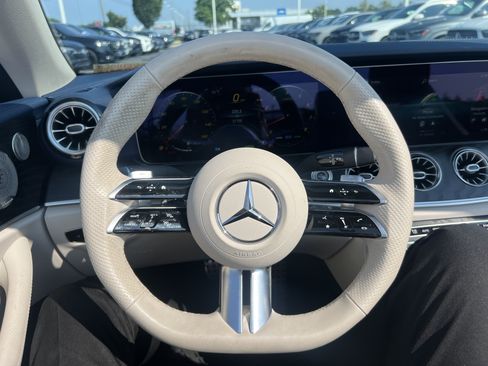 Used 2023 Mercedes-Benz E 450 Cabriolet image 20