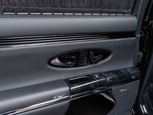 Used 2009 Maybach 57 S image 46