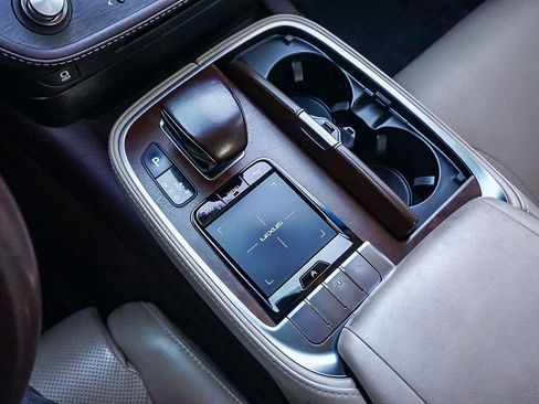 Used 2018 Lexus LS 500 image 22