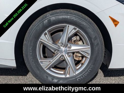 Used 2023 Hyundai Sonata SE w/ Cargo Package image 12