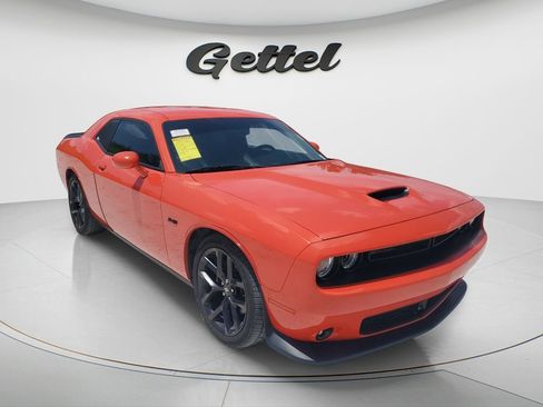 Used 2023 Dodge Challenger R/T w/ Plus Package image 3