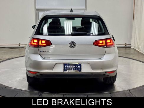 Used 2016 Volkswagen e-Golf SE FWD image 7