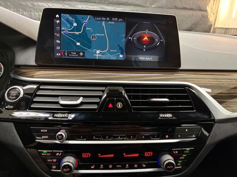 Used 2019 BMW 530i w/ Convenience Package RWD image 13
