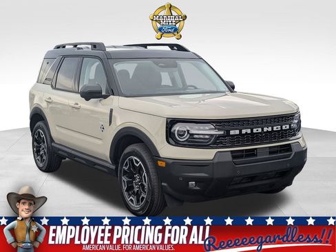 New 2025 Ford Bronco Sport Outer Banks w/ Outer Banks Tech Package+ AWD/4WD image 1