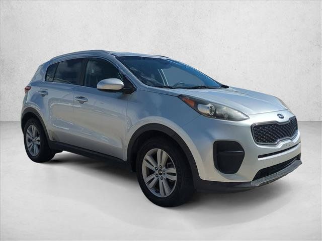 Used 2017 Kia Sportage LX w/ LX Popular Package FWD image 3