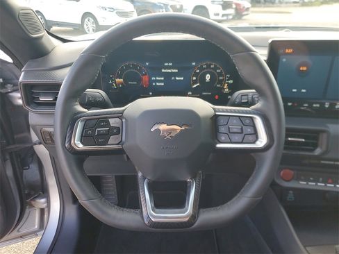 Used 2024 Ford Mustang Coupe image 17