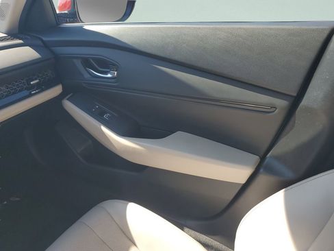 Used 2023 Honda Accord EX-L image 13