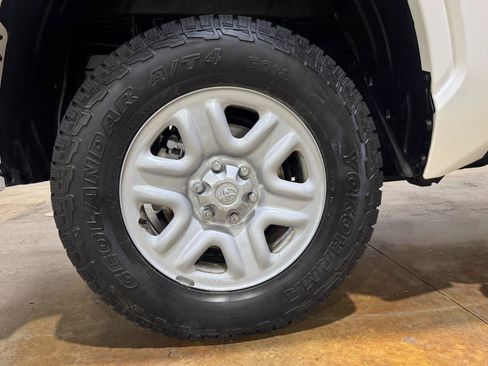 Used 2024 Toyota Tundra SR AWD/4WD image 47