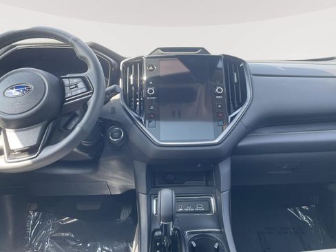 Used 2025 Subaru Ascent Bronze Edition AWD/4WD image 29