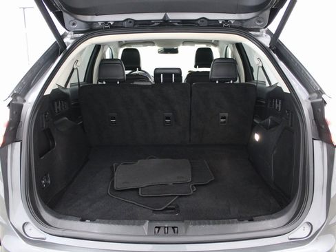 Used 2024 Ford Edge Titanium image 25