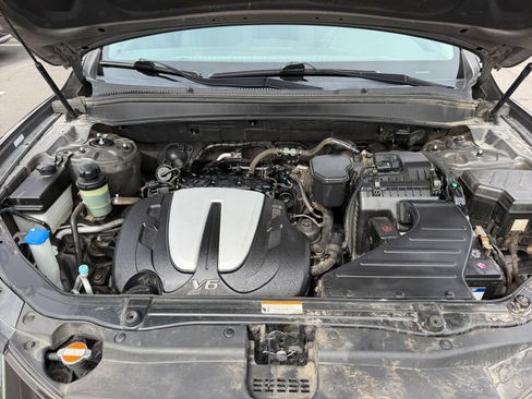 Used 2011 Hyundai Santa Fe SE image 21