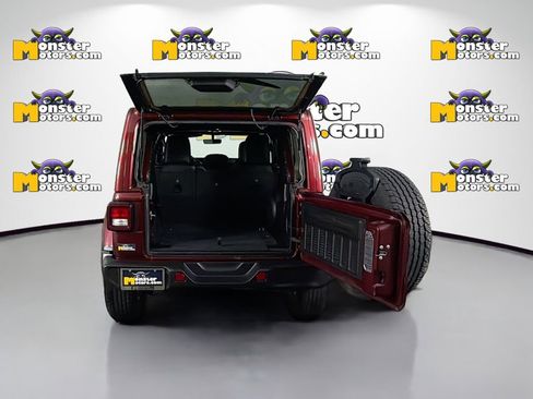 Used 2021 Jeep Wrangler Unlimited Sahara w/ Uconnect 4C Nav & Sound Group image 26