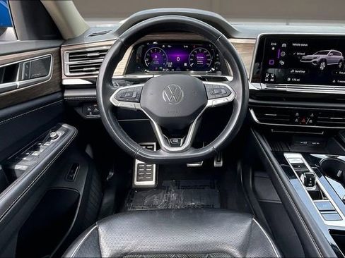 Used 2025 Volkswagen Atlas SEL Premium R-Line AWD/4WD image 5