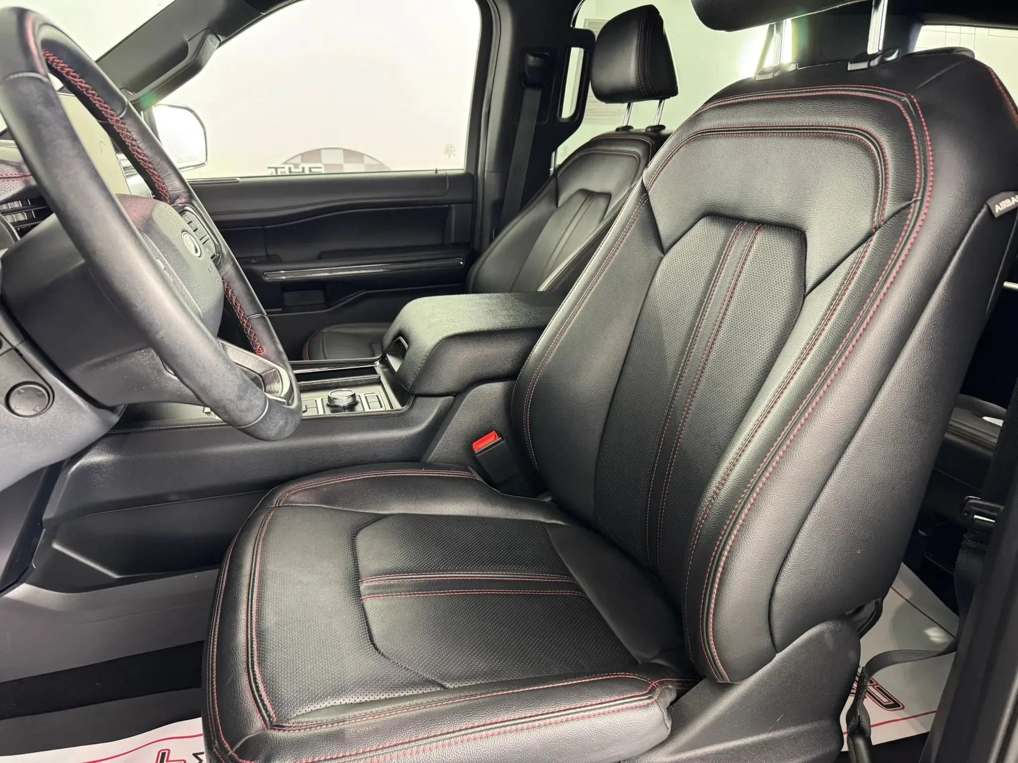 Used 2024 Ford Expedition Max Limited AWD/4WD image 36