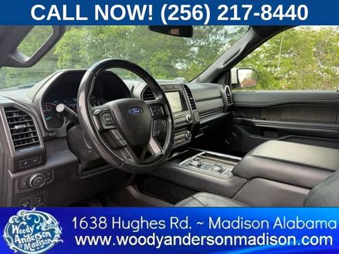 Used 2018 Ford Expedition Limited w/ Equipment Group 301A AWD/4WD image 8