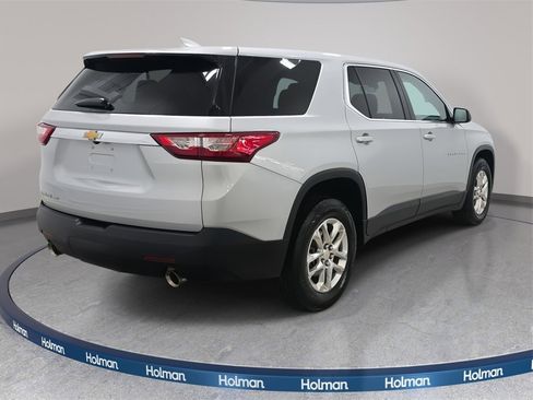Used 2020 Chevrolet Traverse LS image 7