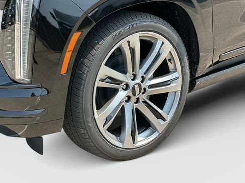 New 2026 Cadillac Escalade ESV Sport w/ Touring Package AWD/4WD image 17