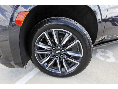 Used 2023 Cadillac Escalade Sport Platinum image 30