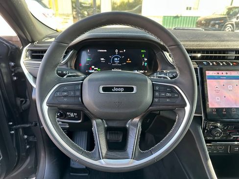 Used 2024 Jeep Grand Cherokee Limited 4xe AWD/4WD image 15