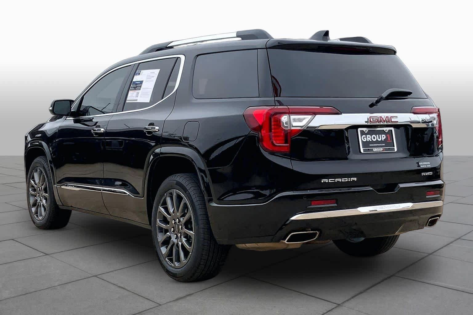 Used 2023 GMC Acadia Denali w/ Black Diamond Edition AWD/4WD image 11