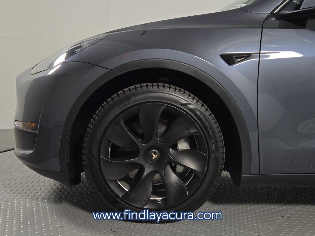 Used 2023 Tesla Model Y Long Range AWD/4WD image 12