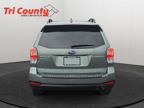 Used 2018 Subaru Forester 2.5i Premium w/ All-Weather Package AWD/4WD image 7